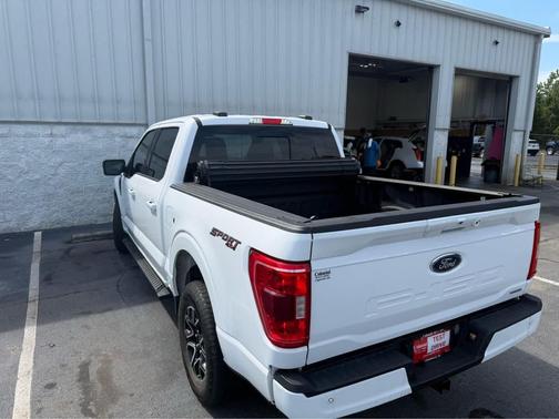 Oxford White 2023 Ford F-150 XLT