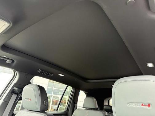 2026 GMC Acadia AT4 AWD