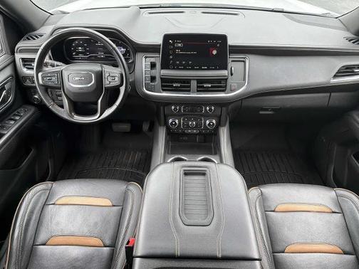 2023 GMC Yukon 4WD AT4