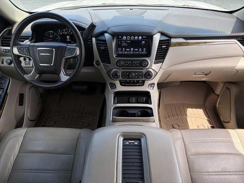 White Frost Tricoat 2017 GMC Yukon Denali