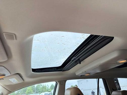 White Frost Tricoat 2017 Buick Enclave Premium