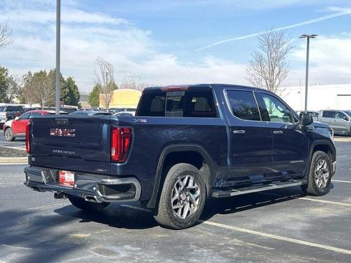 2022 GMC Sierra 1500 SLT