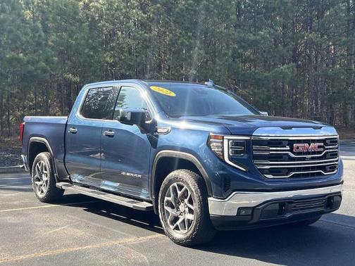 2022 GMC Sierra 1500 SLT