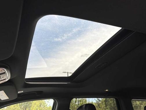 Granite Crystal Metallic Clearcoat 2020 Jeep Grand Cherokee Altitude
