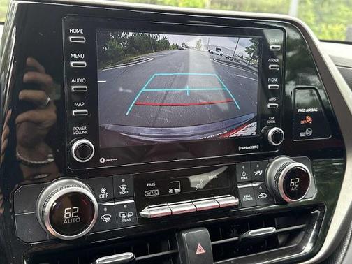 2022 Toyota Highlander L