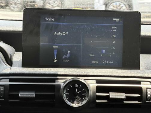 Infrared 2023 Lexus IS 350 Base