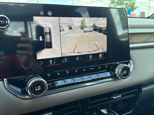 2025 GMC Canyon Denali