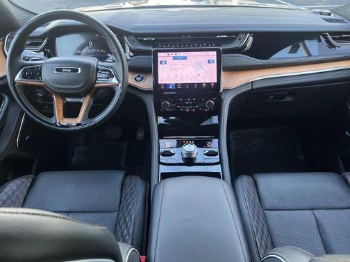 2023 Jeep Grand Cherokee L Summit Reserve