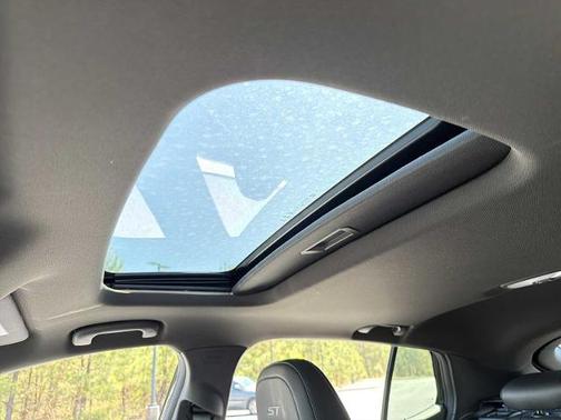 Ebony Twilight Metallic 2026 Buick Envista Sport Touring FWD