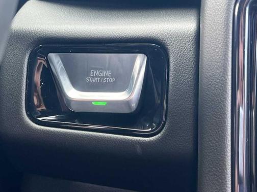 2026 GMC Yukon 4WD AT4