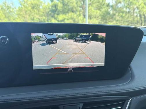 Summit White 2025 Buick Encore GX Preferred