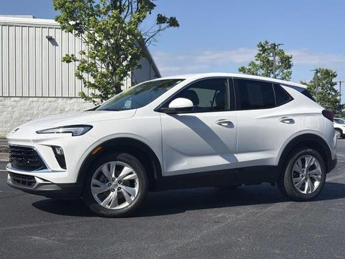 Summit White 2025 Buick Encore GX Preferred