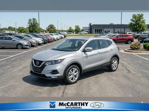 Brilliant Silver Metallic 2019 Nissan Rogue Sport SL