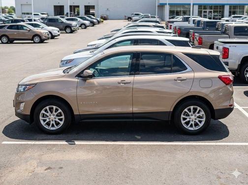 Sandy Ridge Metallic 2019 Chevrolet Equinox 1LT