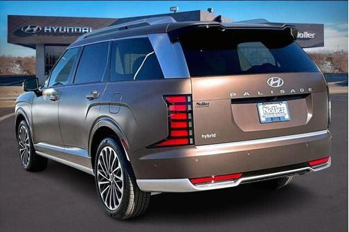 Earthy Brass Matte 2026 Hyundai Palisade Hybrid Calligraphy