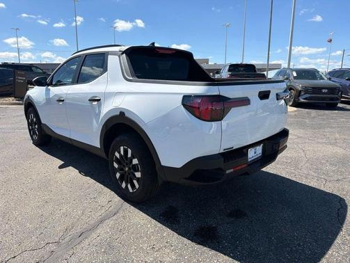 Atlas White 2026 Hyundai SANTA CRUZ SEL