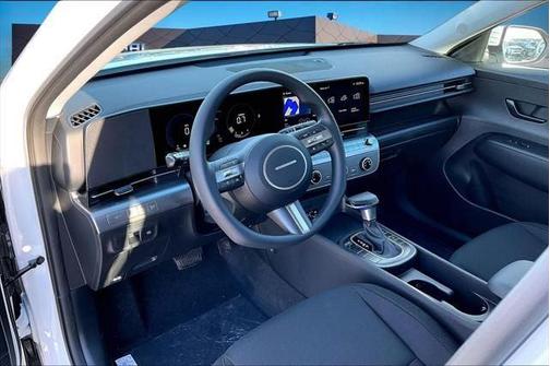 Atlas White 2026 Hyundai KONA SE