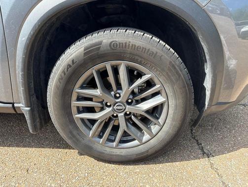 Gun Metallic 2023 Nissan Rogue S