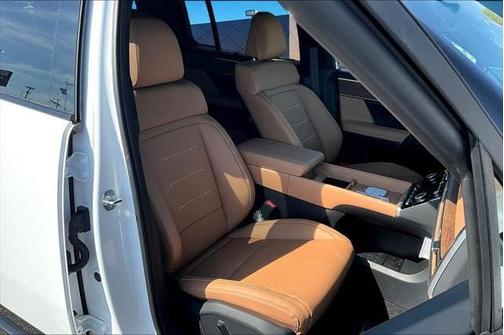 Serenity White 2026 Hyundai SANTA FE HEV Calligraphy