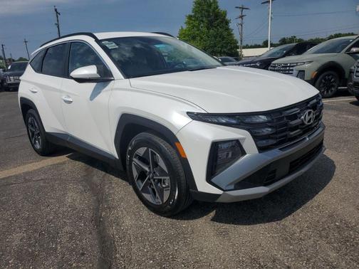 Serenity White Pearl 2025 Hyundai TUCSON SEL