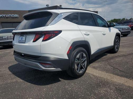 Serenity White Pearl 2025 Hyundai TUCSON SEL