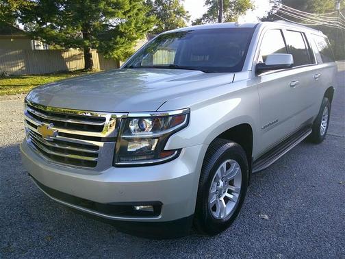 2017 Chevrolet Suburban LT