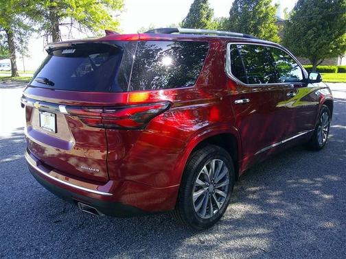 2023 Chevrolet Traverse Premier