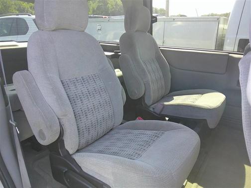 2004 Chevrolet Venture LS