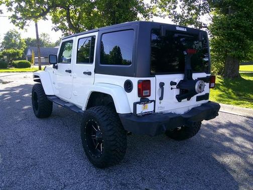 2012 Jeep Wrangler Unlimited Sahara