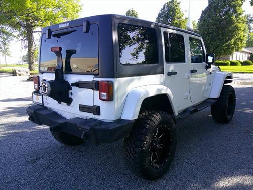2012 Jeep Wrangler Unlimited Sahara