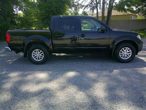 Magnetic Black 2017 Nissan Frontier SV