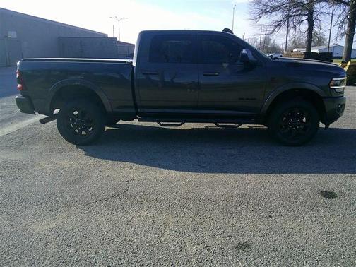 Granite Crystal Metallic Clearcoat 2021 RAM 2500 Laramie Crew Cab 4x4 6'4' Box