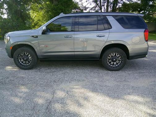 2022 GMC Yukon 4WD AT4
