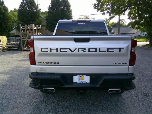 2022 Chevrolet Silverado 1500 Custom Trail Boss