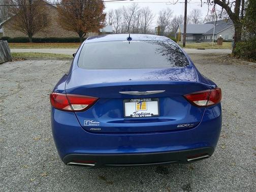 2016 Chrysler 200 S