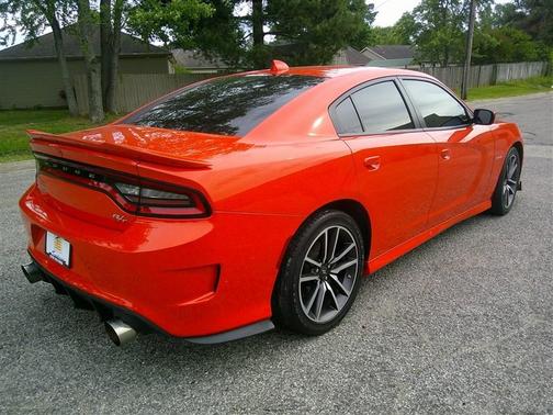 Go Mango 2022 Dodge Charger R/T
