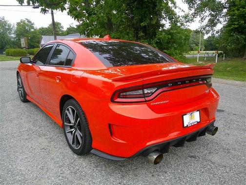 Go Mango 2022 Dodge Charger R/T