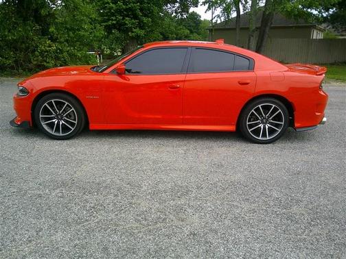Go Mango 2022 Dodge Charger R/T