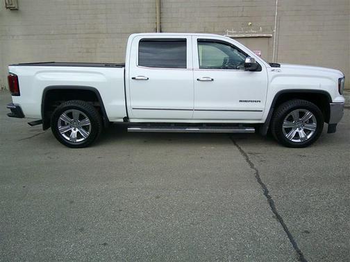 2017 GMC Sierra 1500 SLT