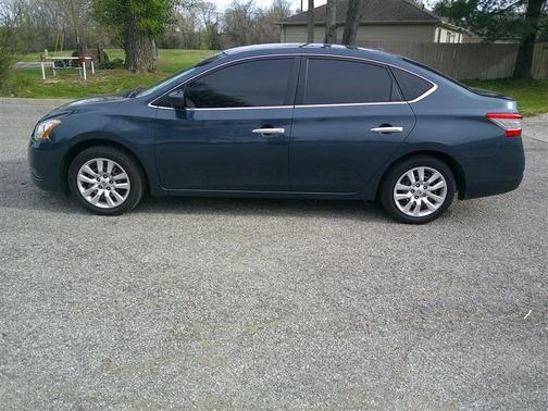 GREEN 2013 Nissan Sentra SV