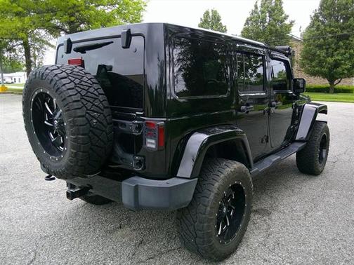 2016 Jeep Wrangler Unlimited Sahara