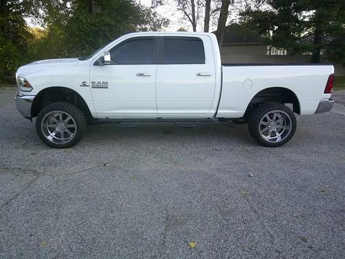 2018 RAM 2500 SLT Crew Cab 4x4 6'4' Box