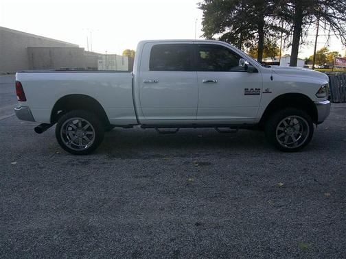 2018 RAM 2500 SLT Crew Cab 4x4 6'4' Box