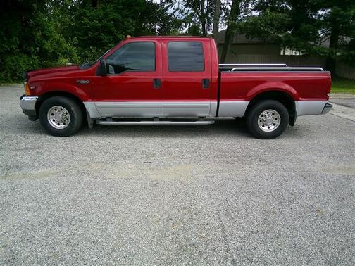 MAROON / GRAY 2001 Ford F-250 Super Duty