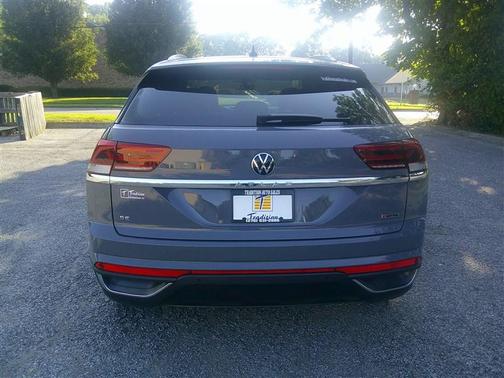 2022 Volkswagen Atlas Cross Sport 2.0T SE w/Technology 4MOTION