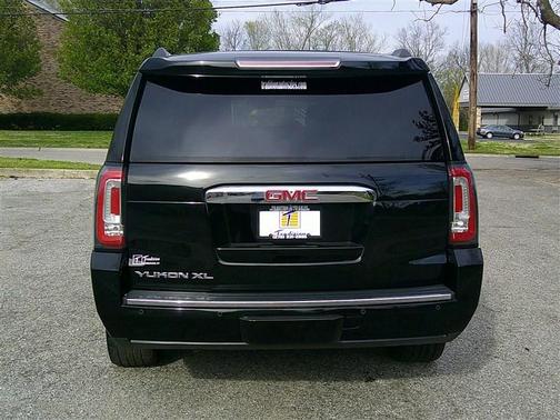 2018 GMC Yukon XL Denali