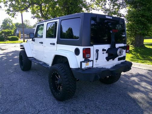 2012 Jeep Wrangler Unlimited Sahara