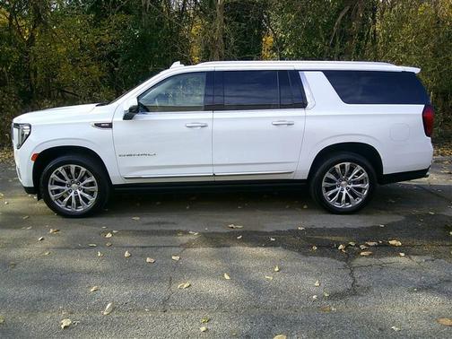 2022 GMC Yukon XL Denali