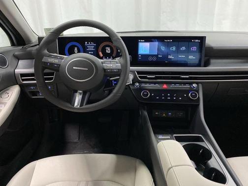 2026 Hyundai SONATA SEL