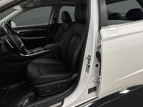 2023 Hyundai SONATA Hybrid Limited